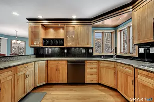 21 Hidden Valley Dr, Rocky Hill, CT 06067 - Photo 9