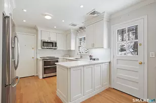 39 McIntosh Rd, Stamford, CT 06903 - Photo 5