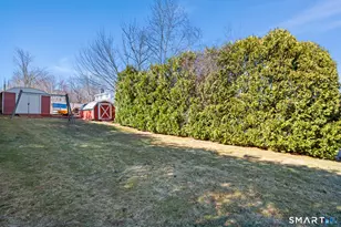 18 Oak St, Plymouth, CT 06786 - Photo 35