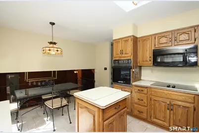 20 Smoke Hill Drive, New Fairfield, CT 06812 - Photo 9