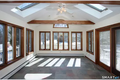 20 Smoke Hill Drive, New Fairfield, CT 06812 - Photo 7