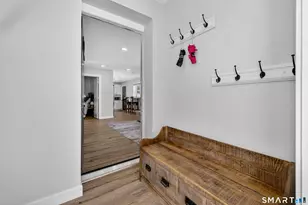 22 Woodlawn Ave, Waterford, CT 06385 - Photo 5