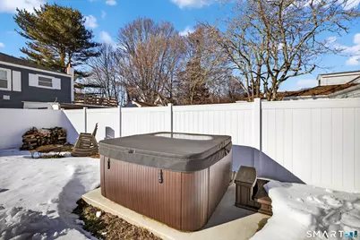 22 Woodlawn Avenue, Waterford, CT 06385 - Photo 33