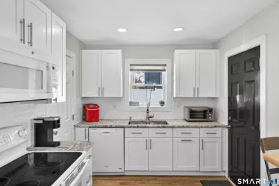 22 Woodlawn Avenue, Waterford, CT 06385 - Photo 15