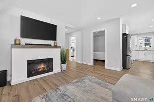 22 Woodlawn Ave, Waterford, CT 06385 - Photo 9