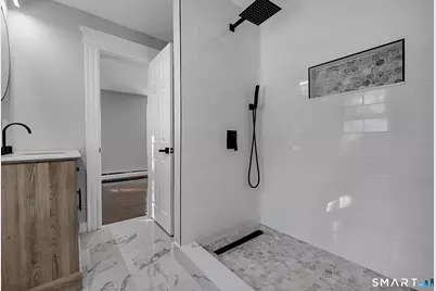 1054 Cooke Street, Waterbury, CT 06704 - Photo 11