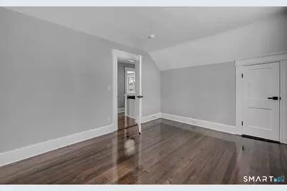 1054 Cooke Street, Waterbury, CT 06704 - Photo 19