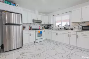 36 Benson Dr, Danbury, CT 06810 - Photo 5