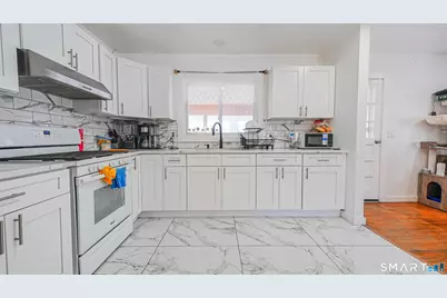 36 Benson Drive, Danbury, CT 06810 - Photo 7