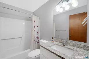 1011 Twin Circle Dr, South Windsor, CT 06074 - Photo 15