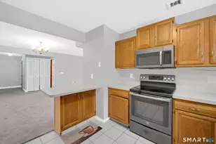 1011 Twin Circle Dr, South Windsor, CT 06074 - Photo 19