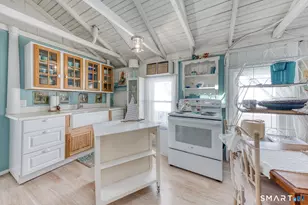 39 Middletown Ave, Old Saybrook, CT 06475 - Photo 11