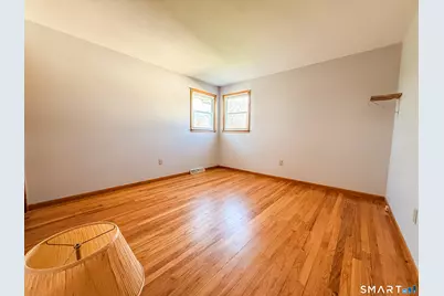 27 Londonderry Drive, Wallingford, CT 06492 - Photo 9