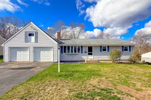 27 Londonderry Dr, Wallingford, CT 06492 - Photo 1