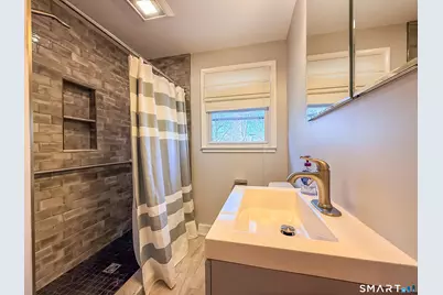27 Londonderry Drive, Wallingford, CT 06492 - Photo 7