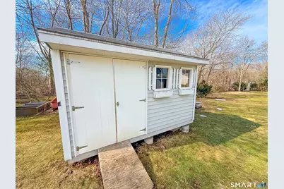 27 Londonderry Drive, Wallingford, CT 06492 - Photo 17