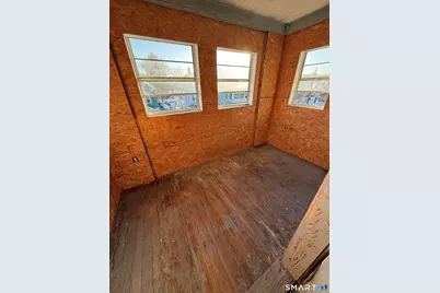 91 Alma Street #2nd Floor, Waterbury, CT 06705 - Photo 11