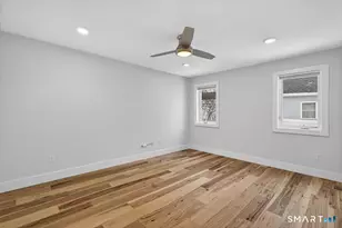 32-1/2 Village Rd, Milford, CT 06460 - Photo 9