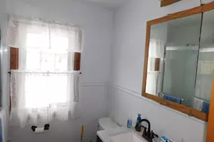 34 Cornwall Dr, Windsor Locks, CT 06096 - Photo 7