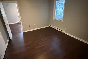 52 Crown St, Naugatuck, CT 06770 - Photo 9