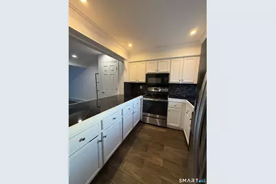 111 Aspetuck Village #111, New Milford, CT 06776 - Photo 3