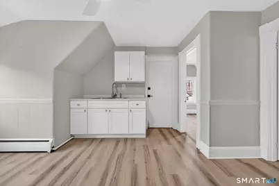 129 Francis Avenue #3rd Floor, Hartford, CT 06106 - Photo 3