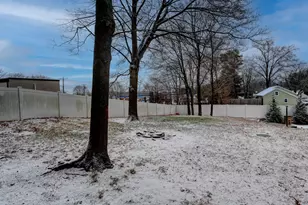 11 Sunrise Dr, Vernon, CT 06066 - Photo 5