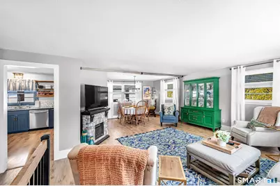 9 Hale Road, Enfield, CT 06082 - Photo 1