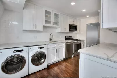 245 Unquowa Road #APT 130, Fairfield, CT 06824 - Photo 5