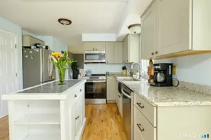 221 Quasset Rd, Pomfret, CT 06259 - Photo 7
