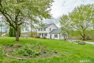 221 Quasset Rd, Pomfret, CT 06259 - Photo 3
