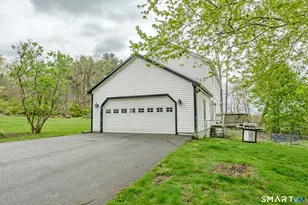 221 Quasset Rd, Pomfret, CT 06259 - Photo 5