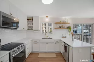 19 Running Brook Dr, Waterbury, CT 06704 - Photo 11