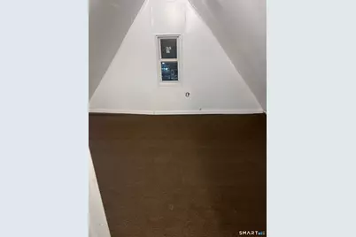 537 Hollister Avenue, Bridgeport, CT 06607 - Photo 7