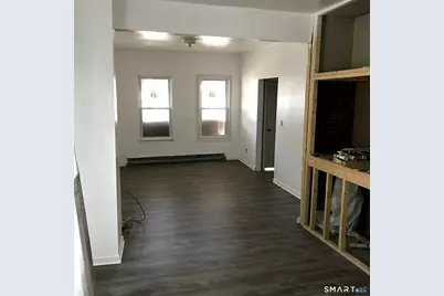 537 Hollister Avenue, Bridgeport, CT 06607 - Photo 5