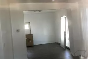 537 Hollister Ave, Bridgeport, CT 06607 - Photo 11