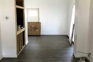 537 Hollister Ave, Bridgeport, CT 06607 - Photo 3