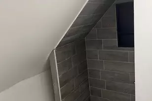 537 Hollister Ave, Bridgeport, CT 06607 - Photo 15