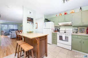 2 Spice Hill Dr, Wallingford, CT 06492 - Photo 5