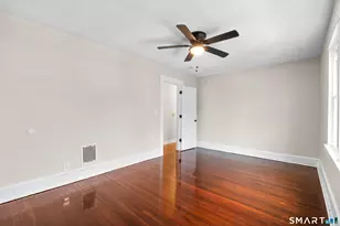 30 Washington Manor Ave, West Haven, CT 06516 - Photo 17