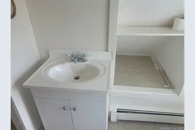 23 Morgan Avenue, Bridgeport, CT 06606 - Photo 7