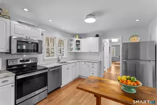 11 Bishop Dr, Woodbridge, CT 06525 - Photo 5