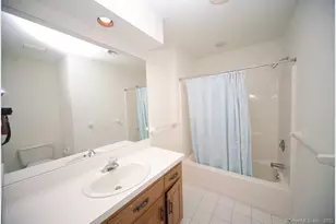 37 Maple St, New Canaan, CT 06840 - Photo 9