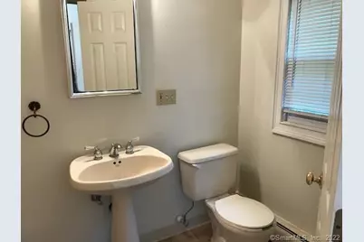 539 Maple Avenue #B, Cheshire, CT 06410 - Photo 9