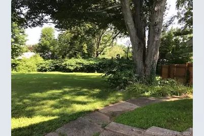 539 Maple Avenue #B, Cheshire, CT 06410 - Photo 13