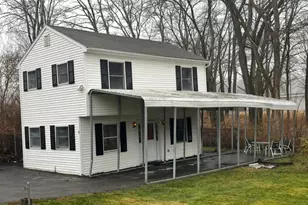 11 S Cove Rd, Danbury, CT 06811 - Photo 1