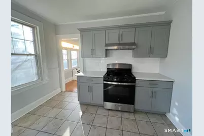 102 Remington Street, Bridgeport, CT 06610 - Photo 5