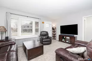 80 West St, Windsor Locks, CT 06096 - Photo 5