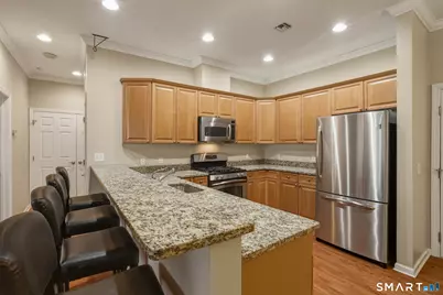 1 King Philip Drive #301, West Hartford, CT 06117 - Photo 5