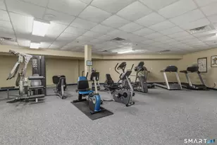 1 King Philip Dr, West Hartford, CT 06117 - Photo 33